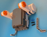 First Robot build Step 4 Lego NXT mindStorms tutorial educate